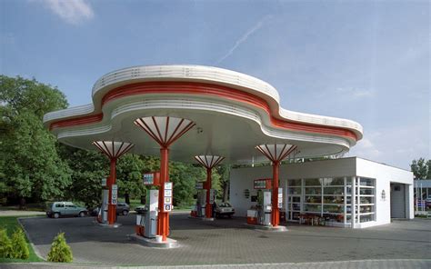 stacja paliw  pracownia architektoniczna sp  oo