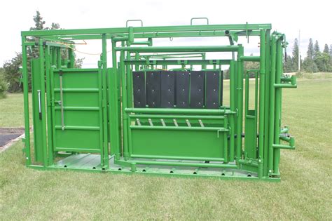 Squeeze Chute Portable Cattle Squeeze Chute Cattle Chute