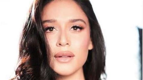 Krishna Shroff Shares Sizzling Bikini Photo To Celebrate 28th Birthday