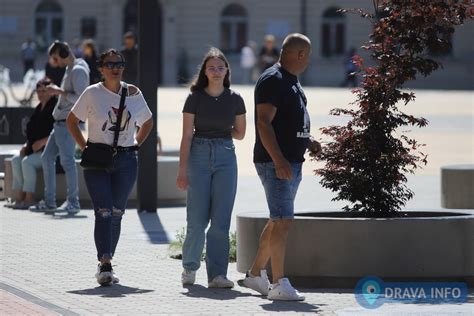 FOTO Sunčano prijepodne izmamilo brojne građane u središte grada