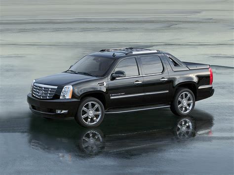 2013 Cadillac Escalade Ext Price Photos Reviews And Features