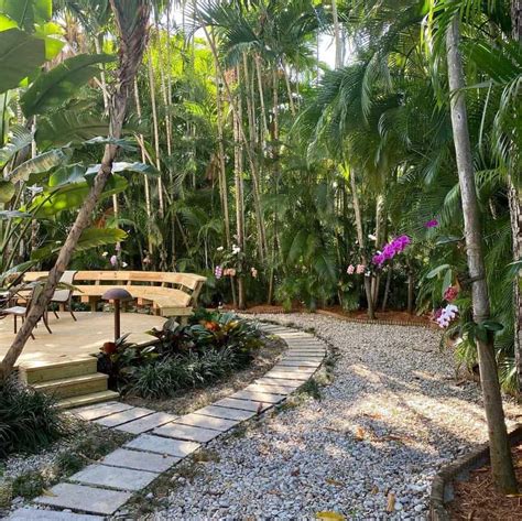 24 Florida Landscape Ideas For Your Backyard Artofit