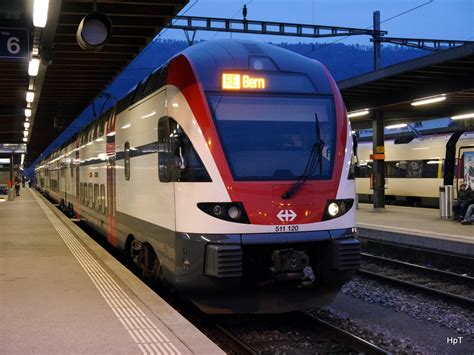 Sbb Triebzug Rabe Im Bahnhof Biel Am Bahnbilder De