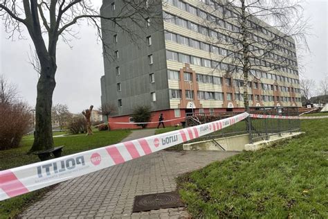 Efterlyser vidner 19 årig stukket ihjel i Aarhus