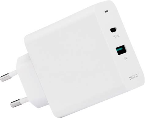 DELTACO USBC AC138 Wandoplader Met Dubbele Poorten USB A USB C PD