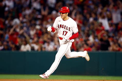 【mlb】大谷翔平、リアル二刀流で45打席ぶり12号逆転弾 ファン総立ち＆現地実況も感嘆「ゴージャスhr」 Spread