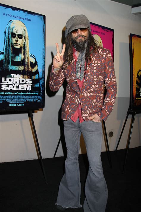 Exclusive Photos From The Lords Of Salem Special Friends And Fans