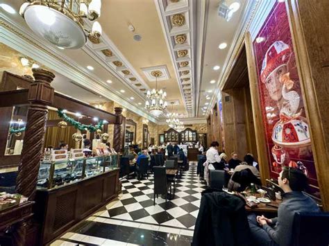 Budapest tour della caffetteria con degustazione di caffè e dessert