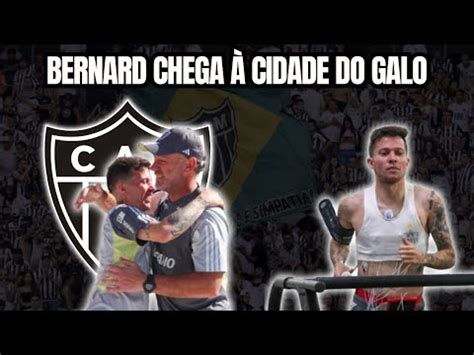 Bernard Chega Cidade Do Galo E Se Integra Ao Elenco Alvinegro Youtube