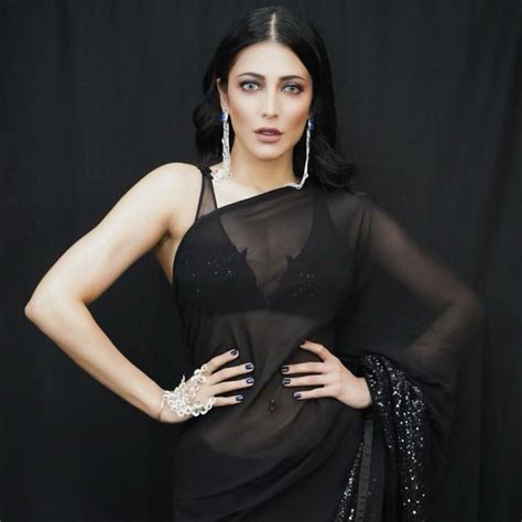 Shruti Haasan Looks Like A Slayer In This Gorgeous Black Saree By Shantanu And Nikhil