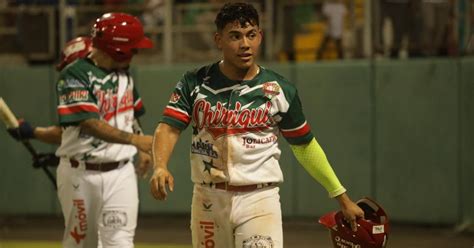 Béisbol Mayor 2024 Serie Final Juego 1 Chiriquí pega primero ante