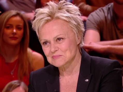 VIDEO Muriel Robin Je n ai pas de nouvelles récentes de Laeticia