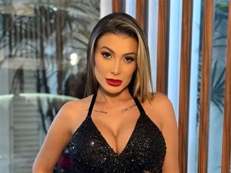 Andressa Urach Abre O Jogo Sobre Quantas Vezes Por Dia Faz Sexo O