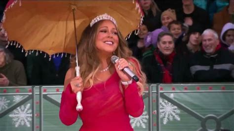 Mariah Carey Goes Christmas Glam For Macys Thanksgiving Day Parade