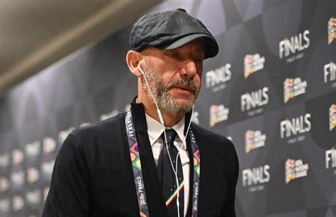 Mondo Del Calcio In Lutto Morto Gianluca Vialli