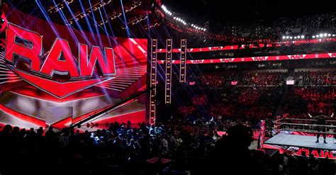 Wwes Raw Schlie T Sich Netflix Bei Einem Milliarden Dollar Deal An