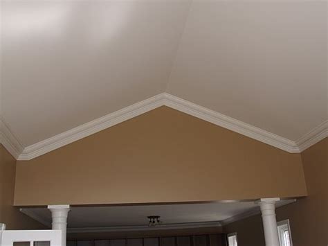 Cornice Installed On Cathedral Ceilings Cathedral Ceiling Living Room