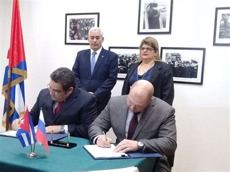 Rusia y Cuba concretan cooperación energética y aeroespacial fotos