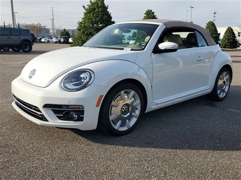 Pre-Owned 2019 Volkswagen Beetle Convertible 2.0T SE 2D Convertible in ...