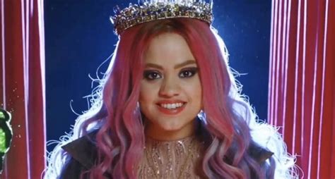 Pin De Kayli Bossard Em Descendants