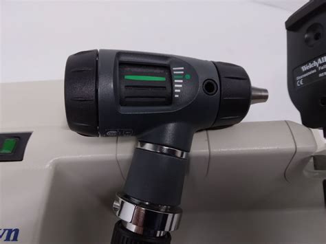 Used Welch Allyn 3 5 V Standard Ophthalmoscope Ref 11710 W Otoscope And Transformer