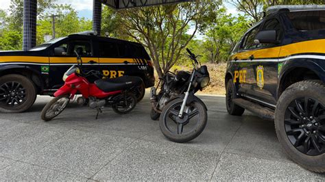 PRF Recupera Motocicleta Roubada e Clonada na BR 222 em Itapajé CE