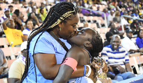 Champs2024 Edwin Allens Beckford Clocks Pb To Win Girls 400mh Open