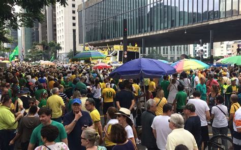 Energia Sustentavel Manifestantes Protestam Em Apoio Lava Jato Em