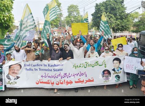 Lahore Pakistan Th July Pakistani Activists Of Tehreek E