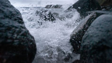 Watter Pictures Download Free Images On Unsplash