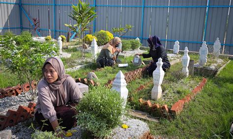 Projek Ecrl Pindah Tanah Perkuburan Ditangguh Utusan Malaysia