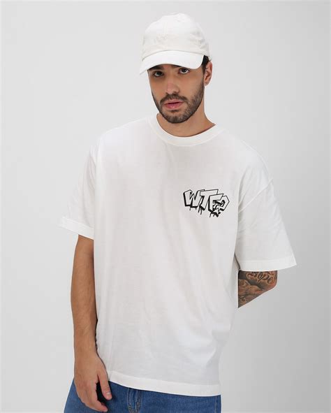 Riachuelo Camiseta Masculina Oversized Manga Curta Graffiti Branca