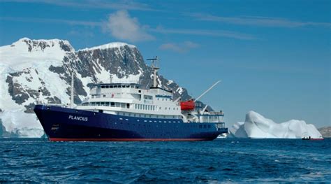 Expeditionskreuzfahrt Mit Dem Polarschiff Rund Um Spitzbergen