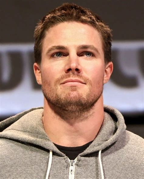 Vjbrendan Happy Th Birthday To Stephen Amell