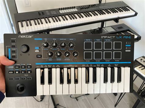 Nektar Impact LX Mini 25 Key Review Better Than Akai Mini Keyboard