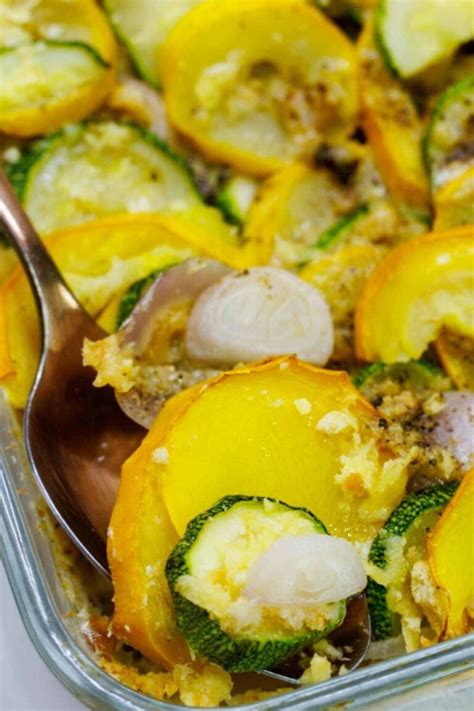 Easy Summer Squash Casserole Recipemagik