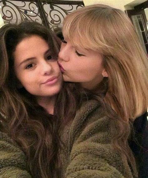 Pin By Aayushi Thakur On Selena Selena And Taylor Selena Gomez