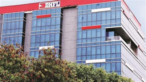 Live News Updates Ed Attaches Worth Assets Rs 415 Cr In Yes Bank Dhfl Case