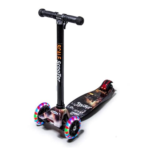 Самокат дитячий триколісний Maxi Scale Scooter Battle - Babyservis