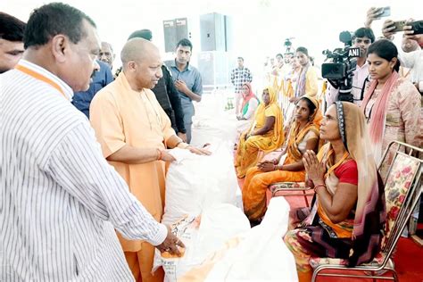 Up Cm Yogi Conducts Aerial Survey Of Flood Affected Shravasti And