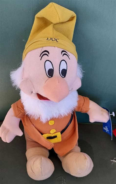 Walt Disney The Seven Dwarfs Collection Doc Dopey Grumpy Sneezy