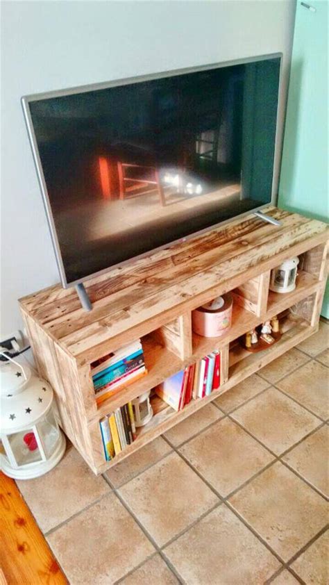 Diy Pallet Tv Stand Media Console Table Pallets