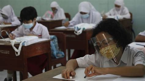 Sekolah Tatap Muka Semester Genap Dimulai Sejumlah Daerah Memutuskan