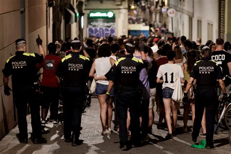 En Im Genes M S De Desalojados En Barcelona En La Segunda Noche