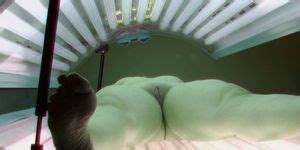 Czechsolarium Older Milf Tanning Her Shaved Tight Pussy Porn Videos