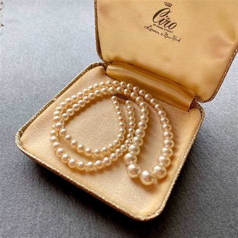 Ciro Graduated Pearl Necklace With Ct Gold Clasp In Box Etsy