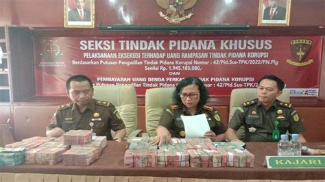 Kejaksaan Negeri OKU Kembalikan Uang Rp2 Miliar Ke Kas Negara Sitaan