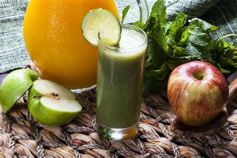 Receita De Suco Detox Para Desinchar Couve Ma E Laranja Comida