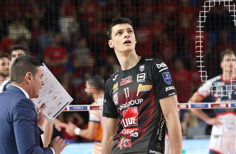 Alex Nikolov Della Lube Lmvp Credem Banca Di Dicembre Volley News