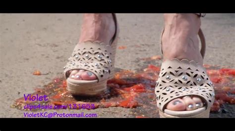 Milf Squashes More Tomatoes Under Her Wedges Porn Videos